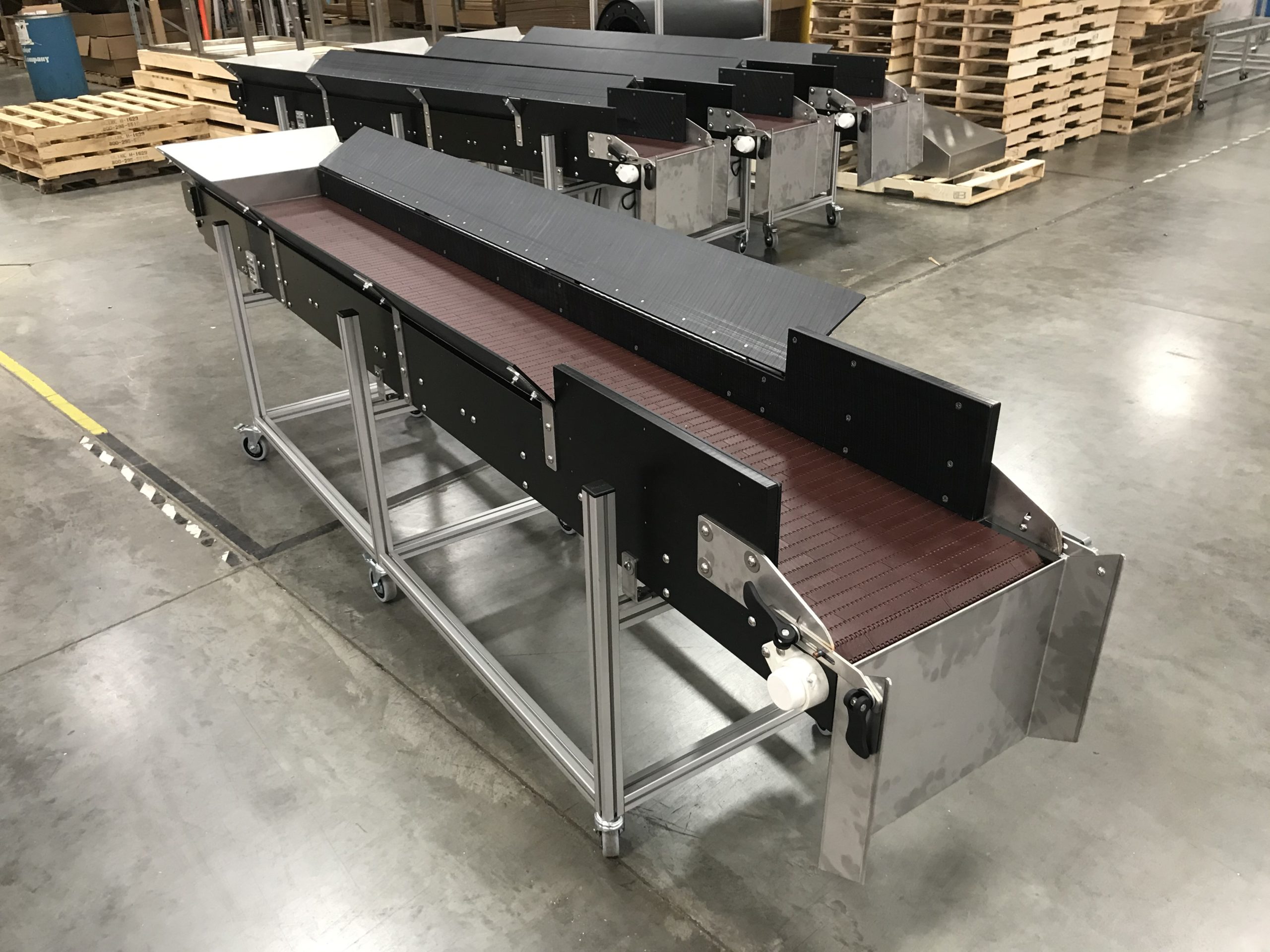 New Conveyor Developed for Plastic Blow Molding Machines