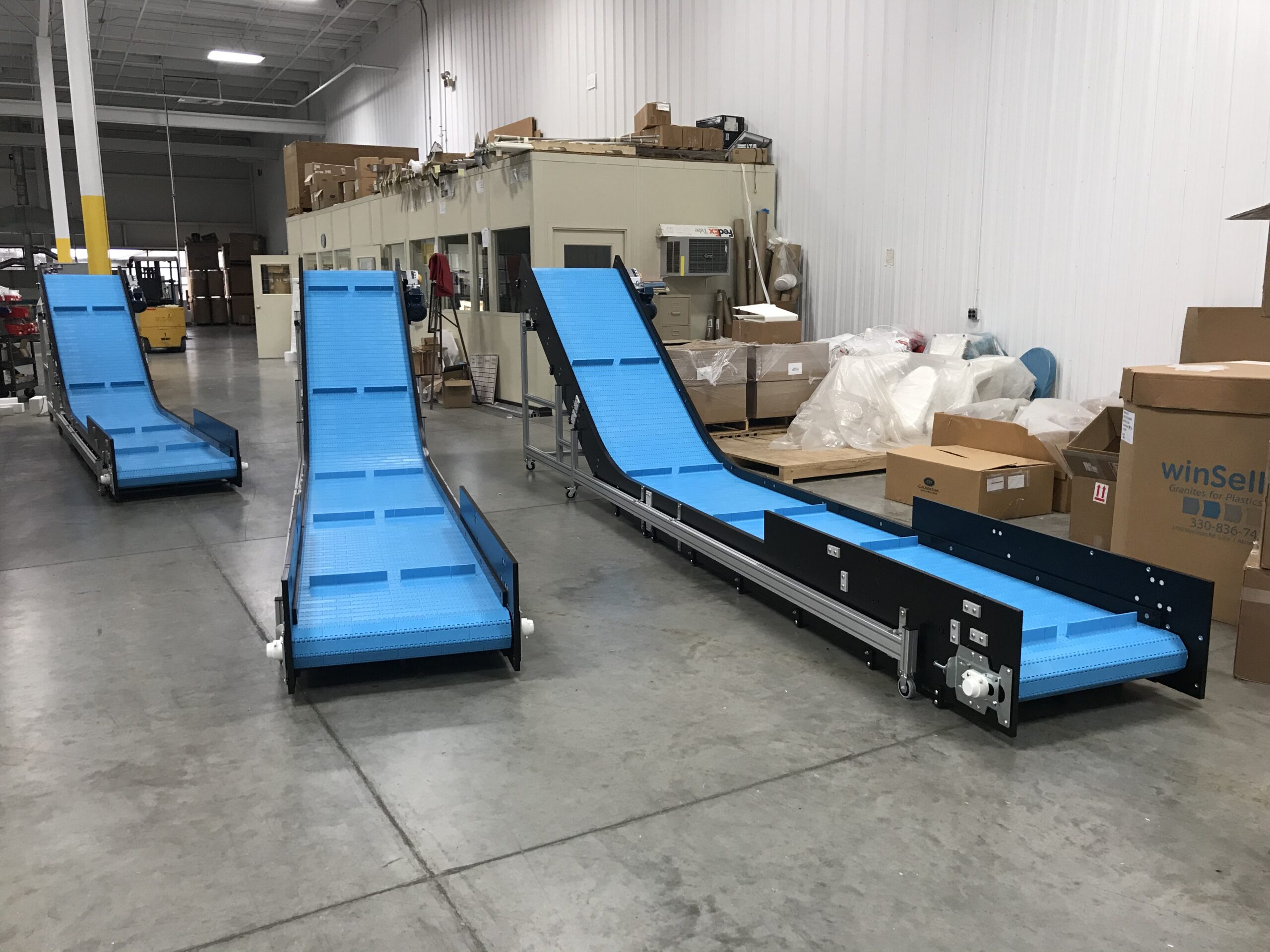 How to find the Best Conveyor for Large Heavy Plastic Parts