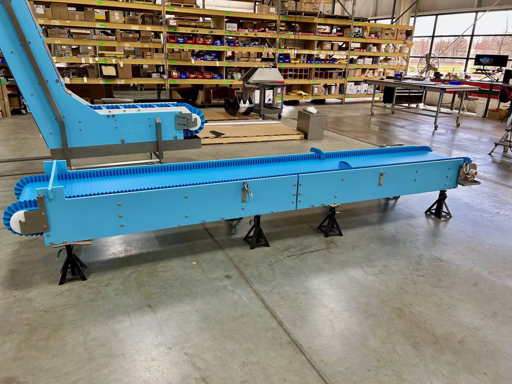 DynaClean overhead conveyor