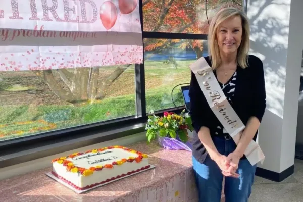 christine-Fekete-retirement-cake christine-Fekete-retirement-cake