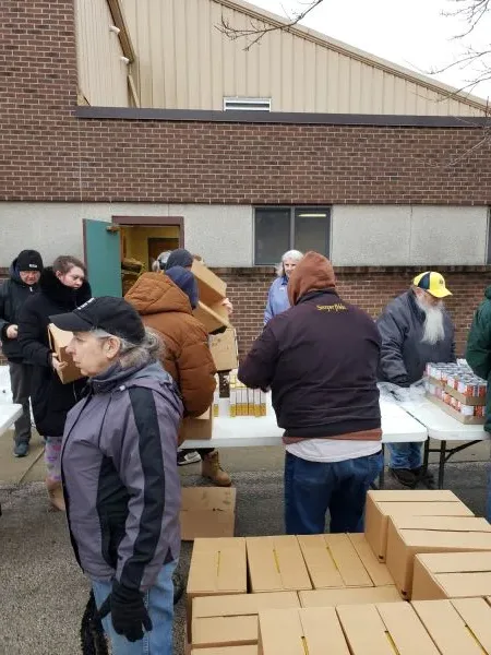 feeding-america-volunteers-2026-12 Volunteers organizing food