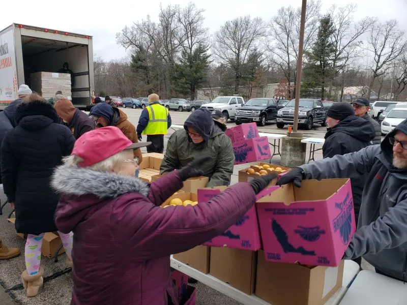feeding-america-volunteers-2026-7 workers sorting food