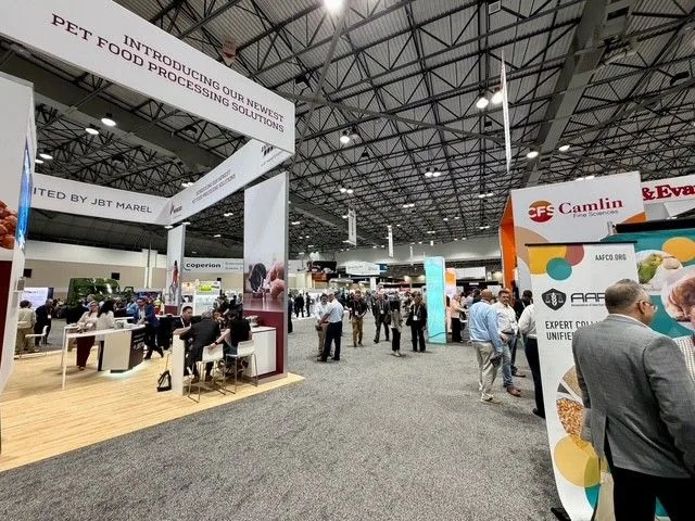 Pet-Food-Forum-show-floor-2 show floor view at forum